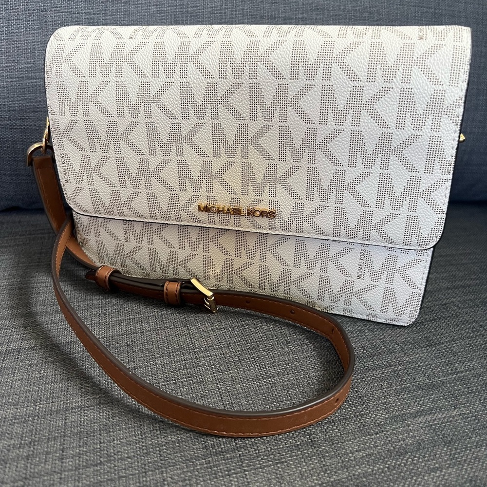 NWOT MICHAEL KORS MEDIUM FLAP CROSSBODY SHOULDER BAG